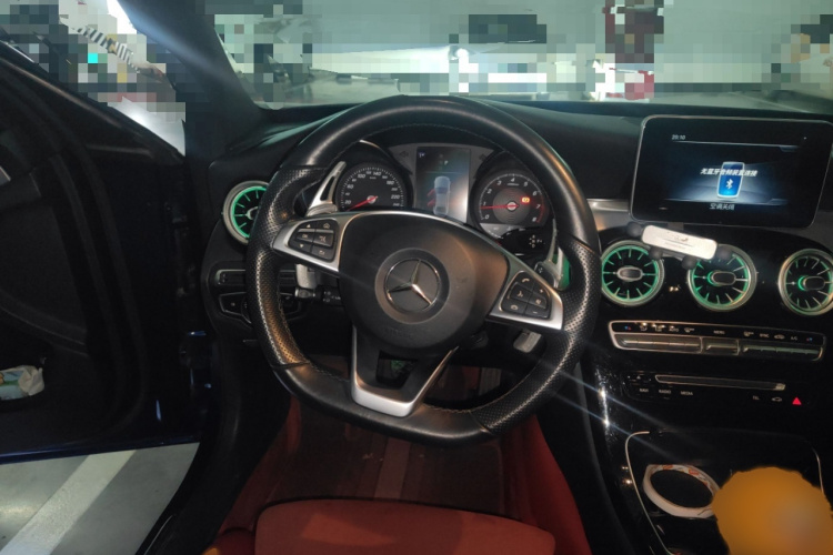 奔驰C级 2018款 C 200 运动版局部细节13