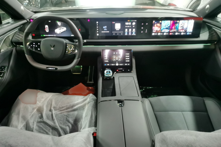 岚图汽车 岚图追光 2024款 PHEV 四驱超长续航旗舰版中控内饰12