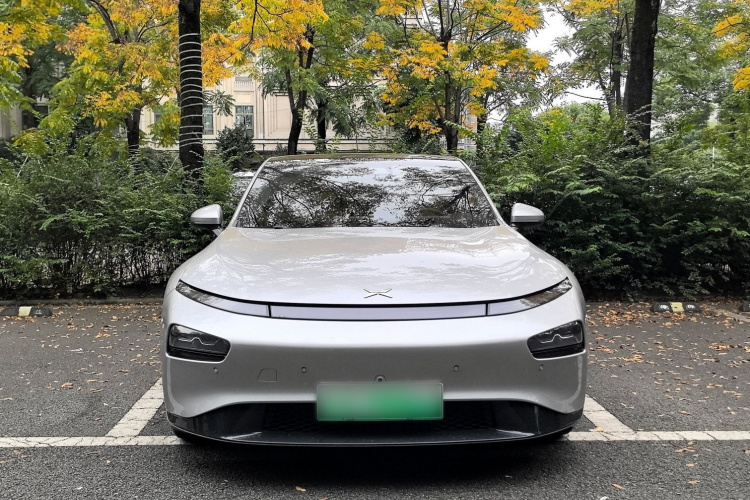 小鹏P7 2020款 670E车身外观6002