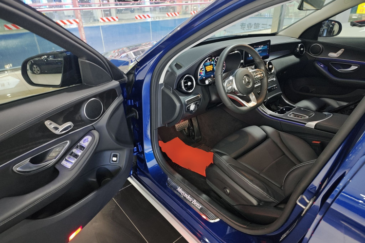奔驰C级 2021款 C 200 L 时尚型运动版中控内饰20