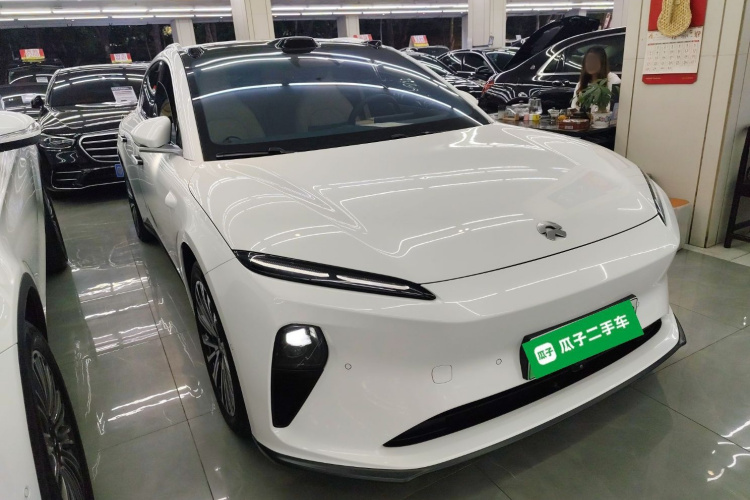 蔚来ET5T 2024款 75kWh Touring车身外观3