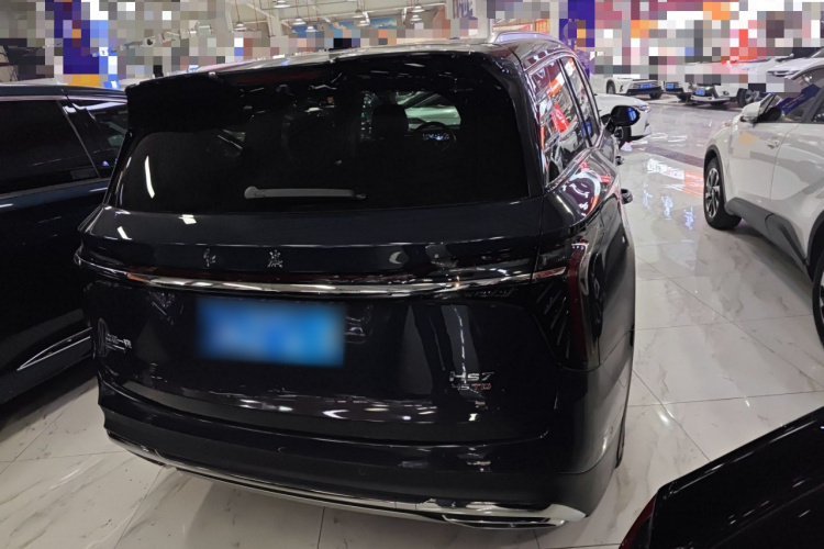 红旗HS7 2023款 2.0T 自动四驱旗领版 六座车身外观6005