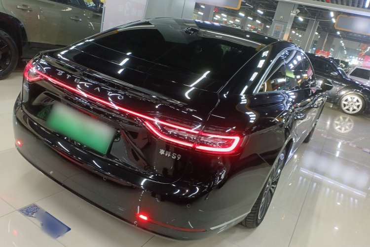 鸿蒙智行 享界S9 2024款 纯电 Ultra 四驱旗舰版车身外观6005