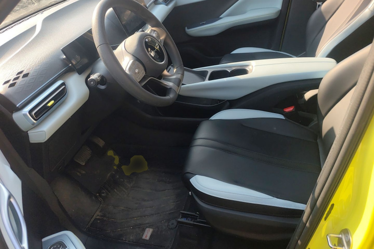 比亚迪 海鸥 2024款 荣耀版 305km 活力版中控内饰19