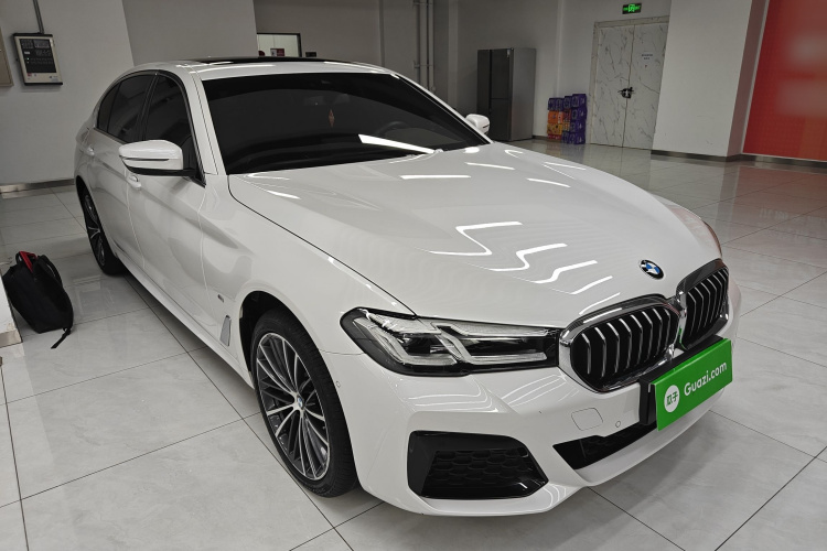 宝马5系 2023款 530Li 领先型 M运动套装车身外观6002