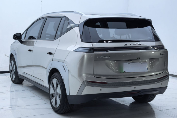 埃安 AION Y 2023款 Plus 510 乐享版车身外观6008