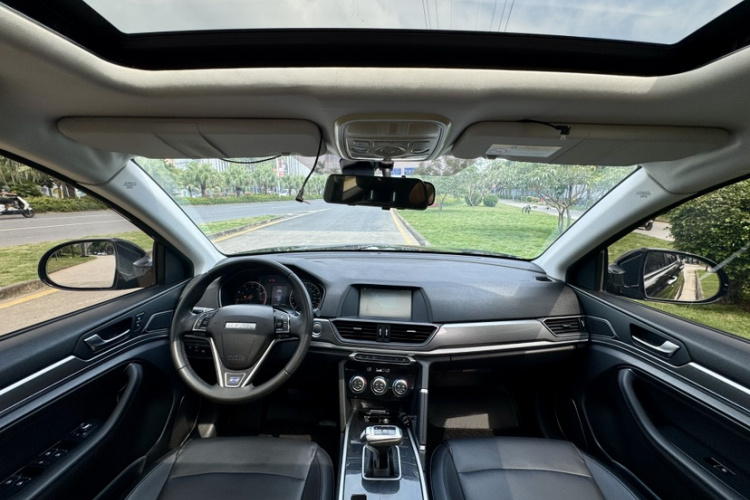 哈弗H6 2018款 蓝标 运动版 1.5T 自动两驱尊贵型中控内饰7003