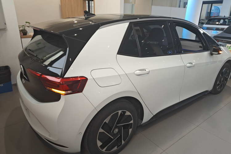 大众ID.3 2025款 聪明款 极智氧气版车身外观6005