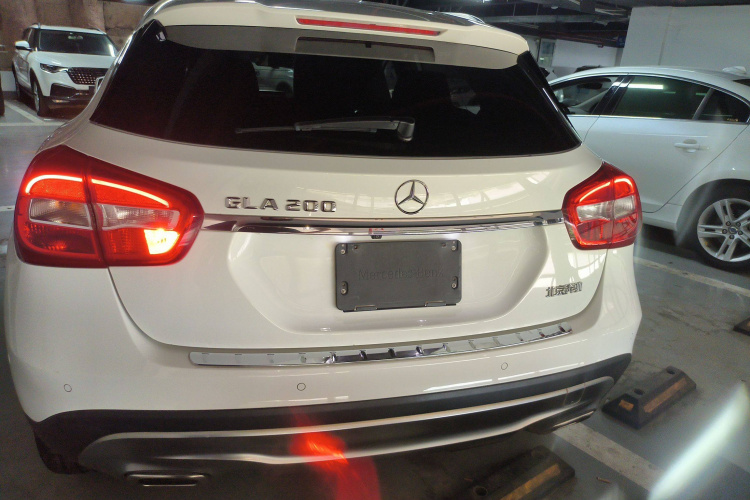 奔驰GLA 2015款 GLA 200 动感型车身外观6004