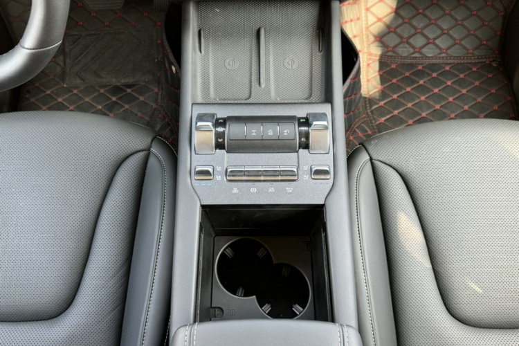 坦克300新能源 2024款 Hi4-T局部细节18