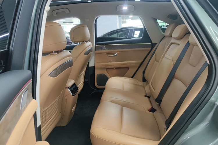 鸿蒙智行 问界M5 2022款 增程后驱标准版中控内饰7004