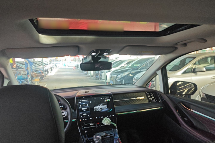 广汽传祺 传祺M8 2024款 大师系列 400T 至尊版中控内饰22