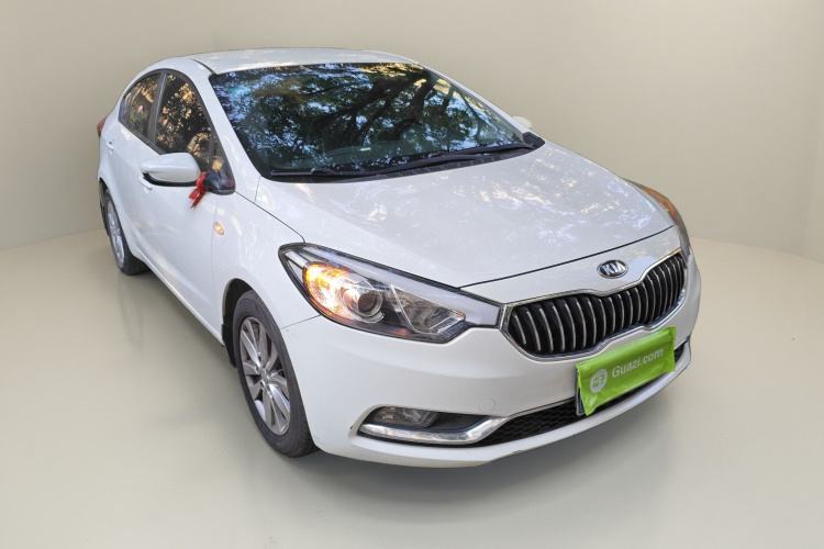 起亚K3 2015款 1.6L 自动GL车身外观3