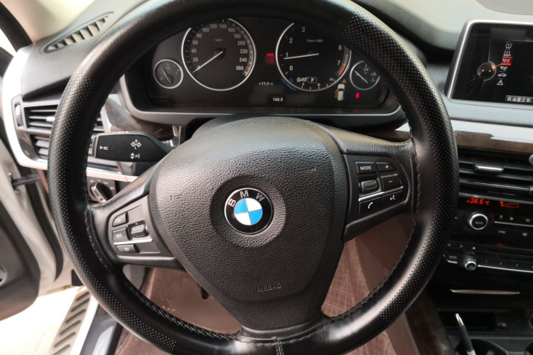 宝马X5(进口) 2015款 xDrive28i中控内饰13
