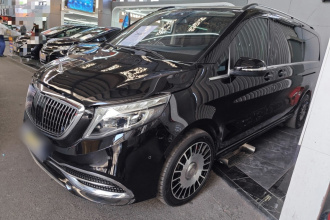 奔驰V级 2016款 V 260 L 尊贵加长版