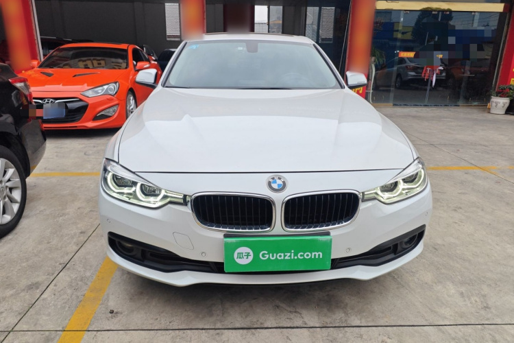 宝马3系 2016款 316i 时尚型车身外观2