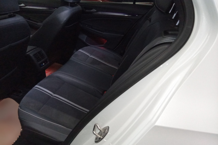 大众 高尔夫 2023款 改款 280TSI DSG R-Line Lite中控内饰21