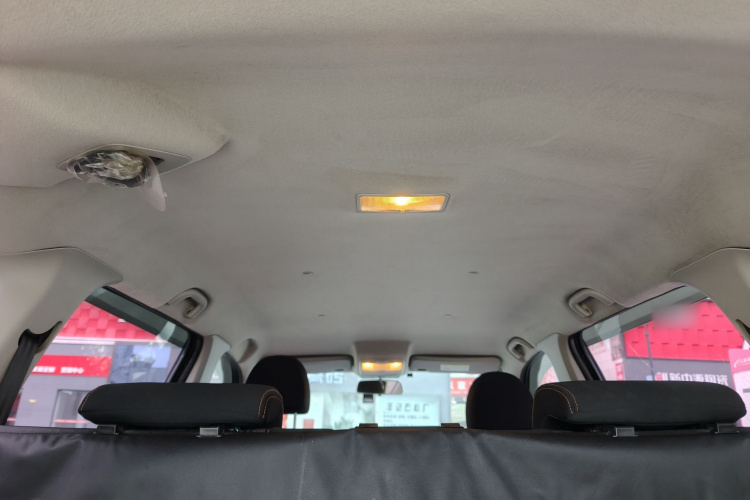 陆风X8 2017款 2.0T 汽油4X4豪华型局部细节22