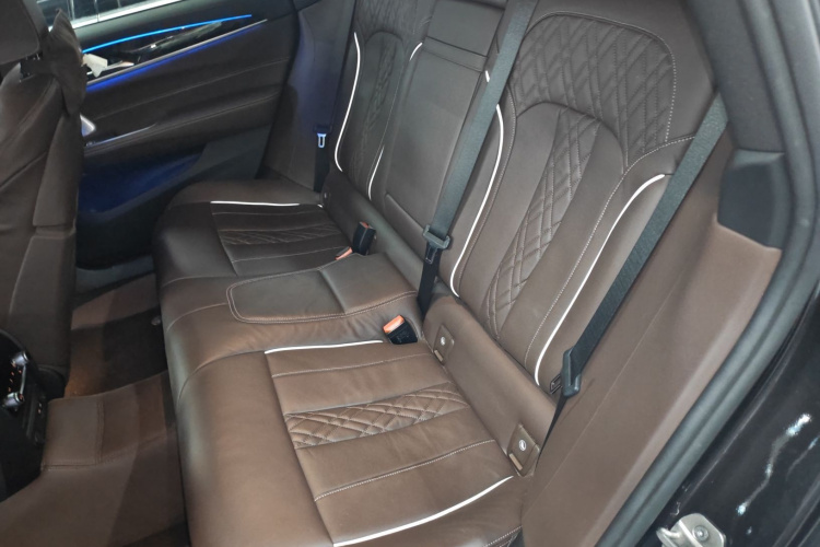 宝马6系GT 2022款 630i M运动大旅行家版中控内饰21