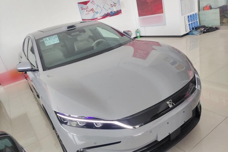 比亚迪 汉 2025款 DM-i 125KM激光雷达智驾型车身外观3