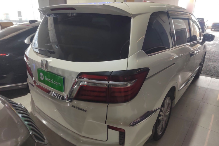 本田 艾力绅 2016款 2.4L 豪华版车身外观7