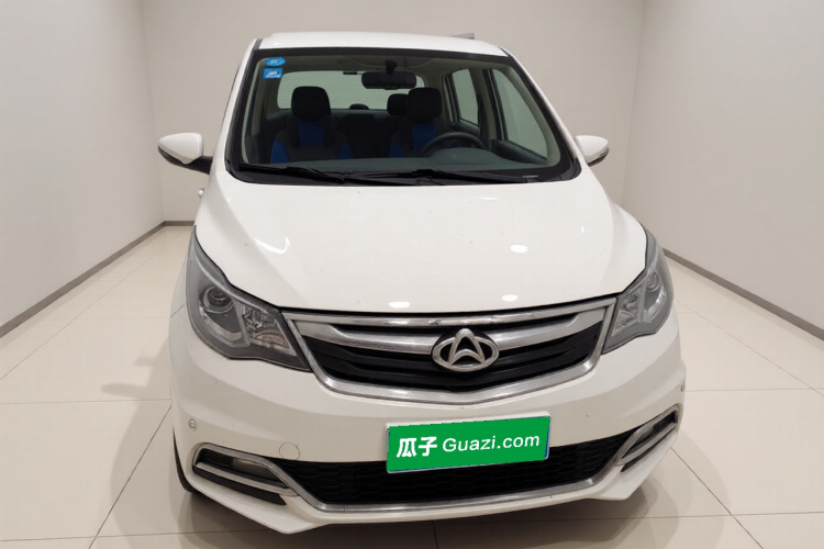 长安凯程 长安欧尚A600 2016款 1.5L 手动豪华型7座车身外观2