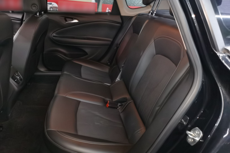 别克 威朗 2018款 三厢 20T 双离合领先型中控内饰21