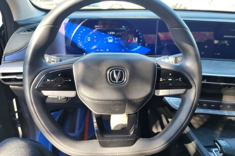 长安 逸动 2022款 PLUS 蓝鲸NE 1.4T GDI DCT尊贵版中控内饰13