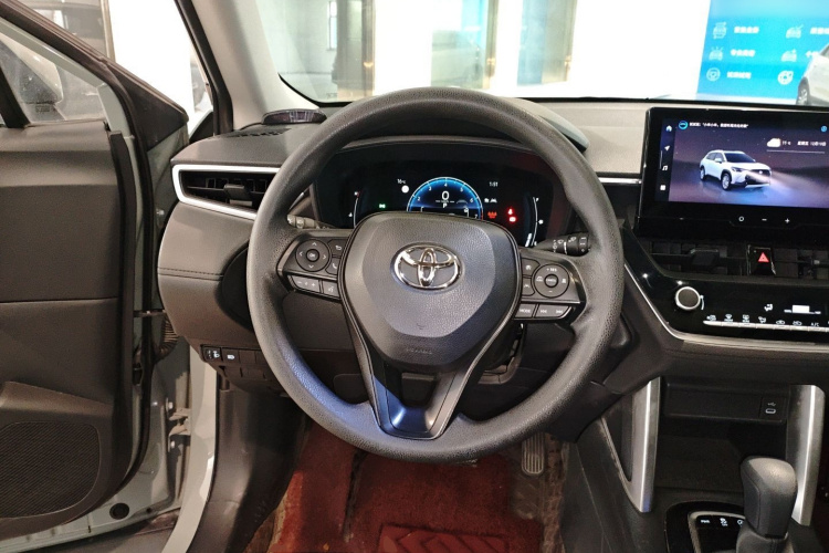 丰田 卡罗拉锐放 2023款 2.0L 精英版局部细节13