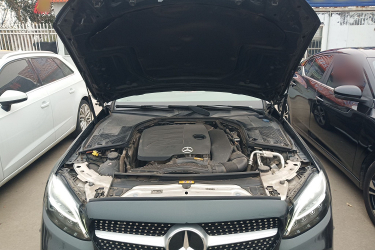 奔驰C级 2021款 C 260 L 运动版机舱底盘24