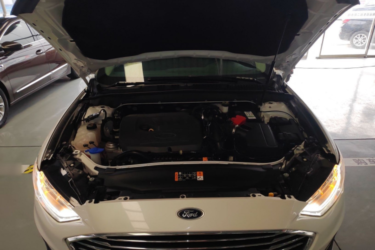 福特 蒙迪欧 2020款 EcoBoost 180 时尚型局部细节24