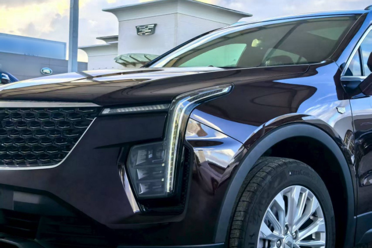 凯迪拉克XT4 2024款 改款 25T 两驱都会型车身外观6005