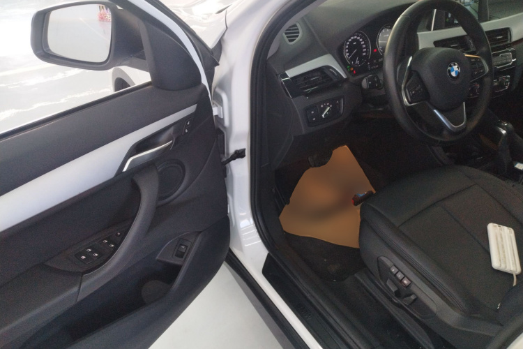 宝马X1 2018款 sDrive20Li 领先型中控内饰7003