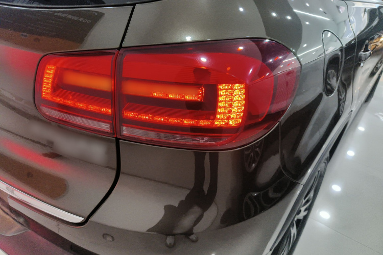 大众 途观 2016款 300TSI 自动四驱豪华版车身外观9