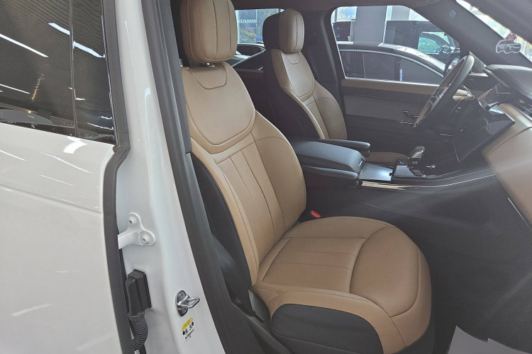 路虎 揽胜运动版 2024款 400PS Dynamic SE局部细节41