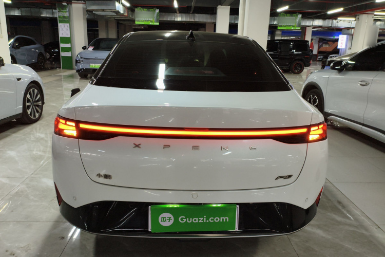 小鹏P5 2021款 550G车身外观6