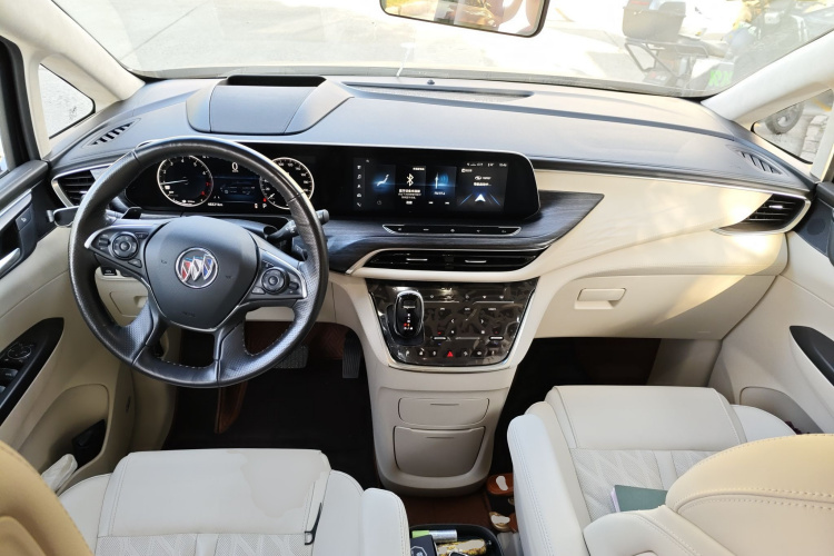 别克GL8 2022款 Avenir艾维亚 六座贤礼版中控内饰12