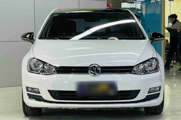 大众 高尔夫 2017款 230TSI 自动豪华百万辆纪念版车身外观6004