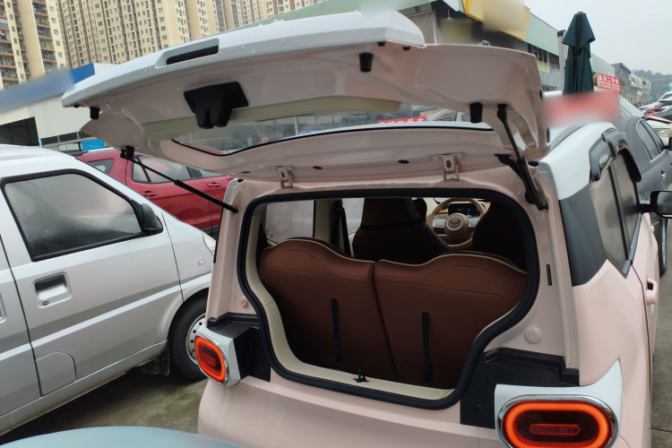 五菱汽车 宏光MINIEV 2024款 第三代 215km 进阶版机舱底盘23