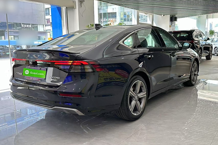 本田 雅阁新能源 2023款 2.0L e:PHEV 尊贵版车身外观6012