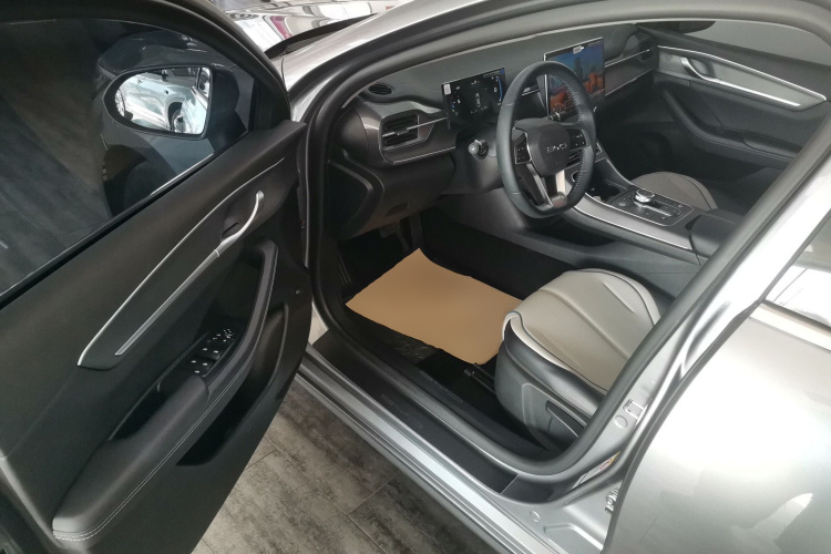 比亚迪 驱逐舰05 2024款 DM-i 55KM 领航荣耀版中控内饰20