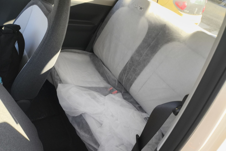 吉利银河 熊猫 2025款 210km 元气熊中控内饰21