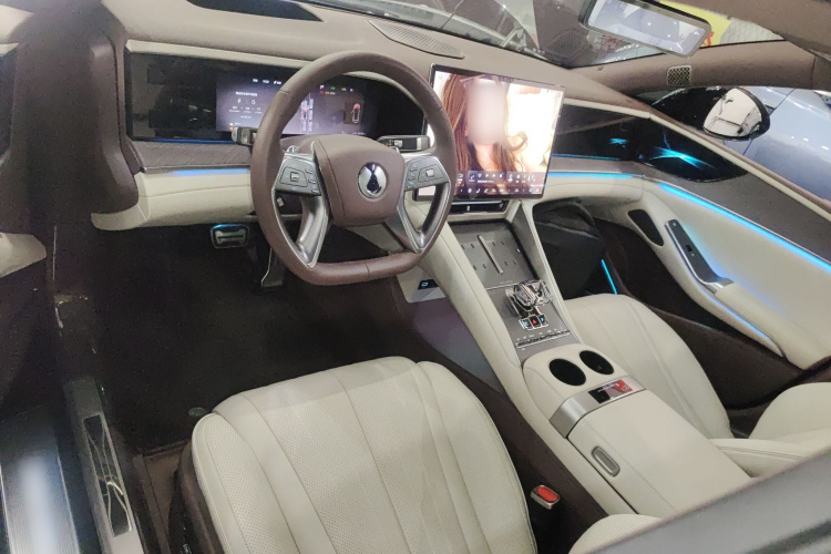 腾势Z9GT 2024款 1100四驱Ultra版中控内饰12