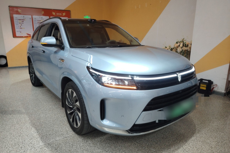 鸿蒙智行 问界M7 2024款 1.5T 智驾四驱Max版 5座车身外观3