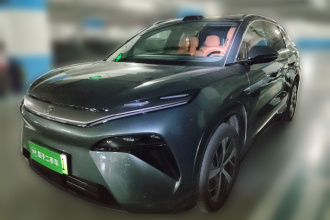 比亚迪 唐L 2025款 EV 670KM激光雷达旗舰型