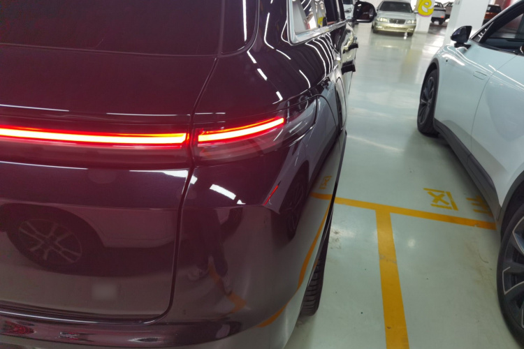 理想汽车 理想L7 2023款 Pro车身外观9