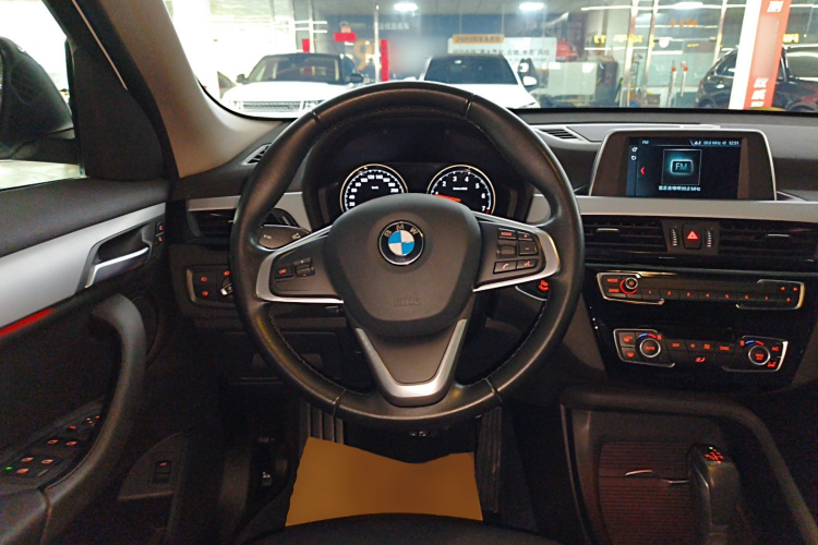 宝马X1 2019款 sDrive18Li 时尚型局部细节13