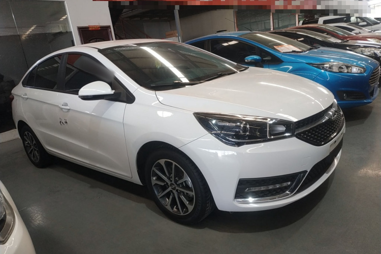 奇瑞 艾瑞泽5 2021款 PRO 1.5L CVT青春版车身外观6002