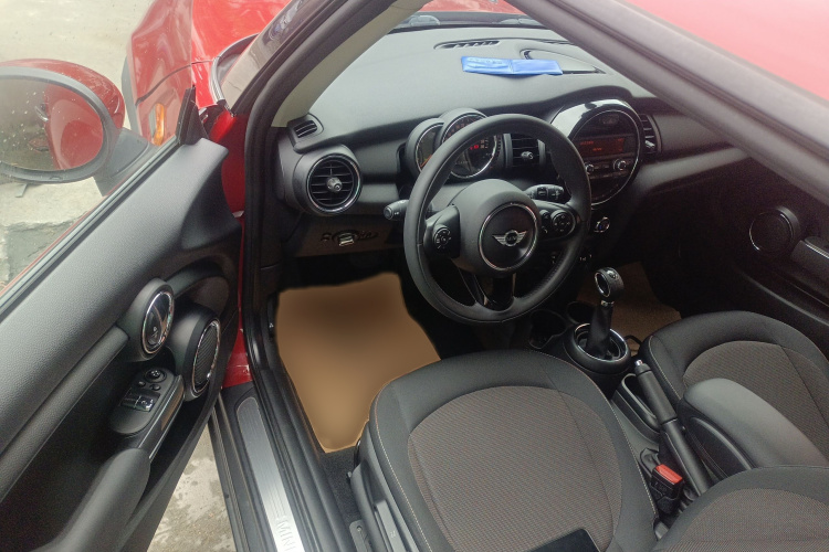 MINI 2016款 1.2T ONE 先锋派中控内饰7003