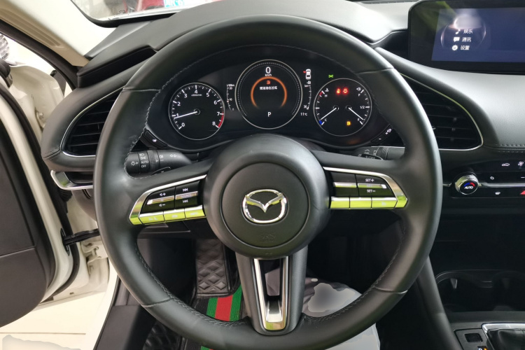 马自达3 昂克赛拉 2023款 2.0L 自动质炫版中控内饰13